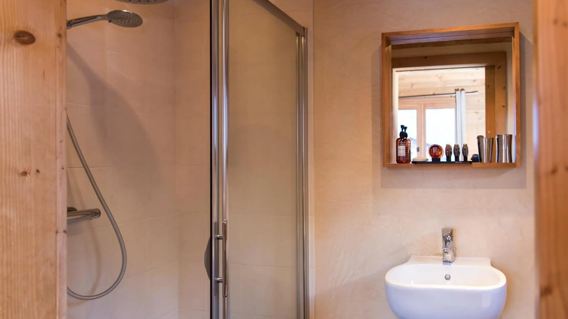 Chalet Les Drus Luxurious Chalet With Breathtaking Mont Blanc Views From Hot Tub And Garden Les Houches