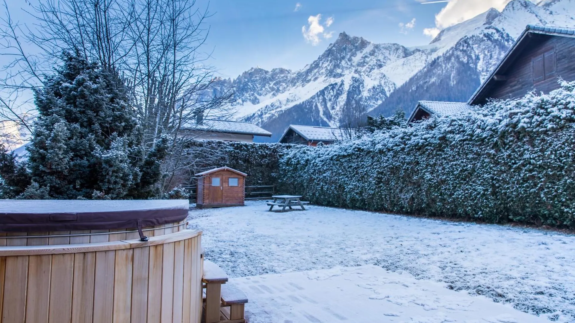 Chalet Les Drus Luxurious Chalet With Breathtaking Mont Blanc Views From Hot Tub And Garden Les Houches