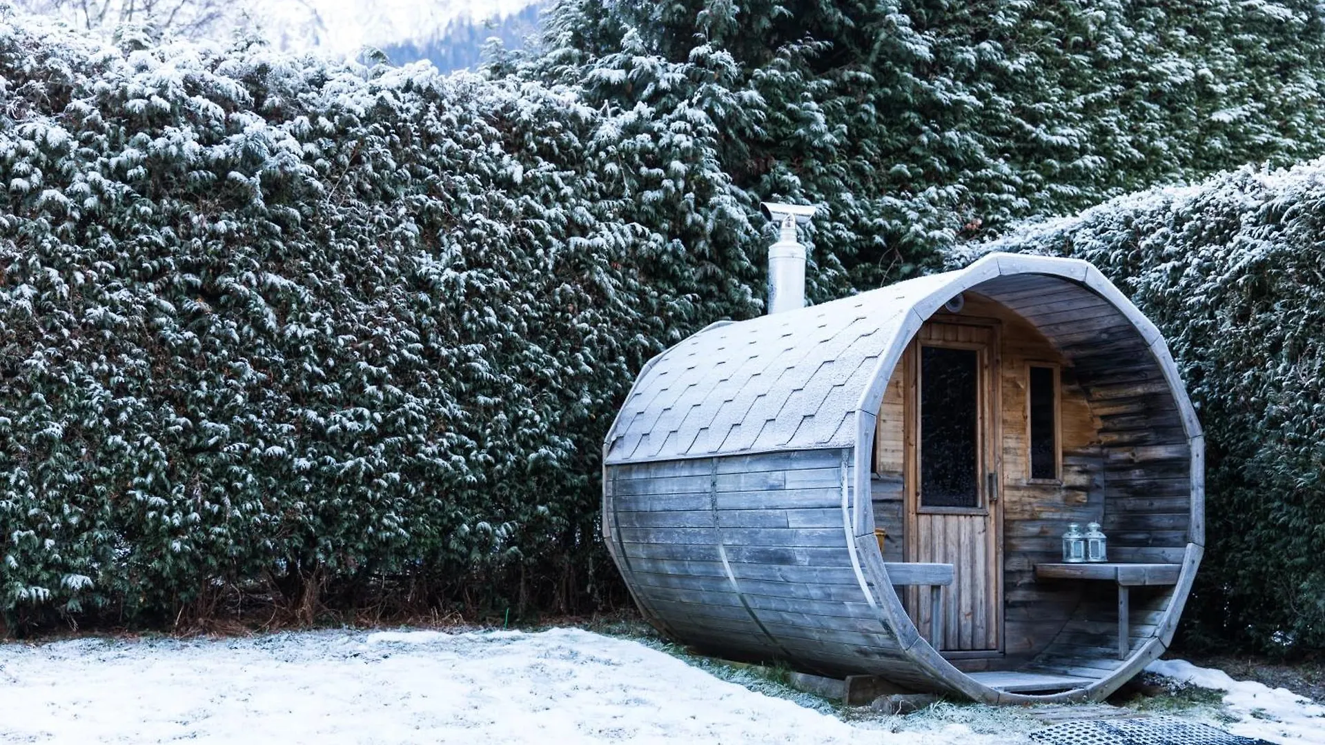 Chalet Les Drus Luxurious Chalet With Breathtaking Mont Blanc Views From Hot Tub And Garden Les Houches 0*,